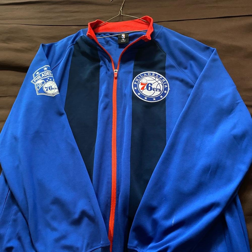 Philadelphia 76ers zip up with 76ers logo on front